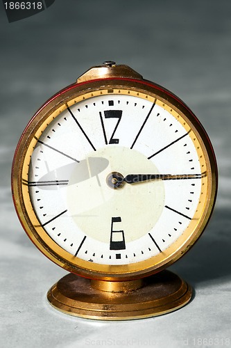 Image of vintage alarm clock