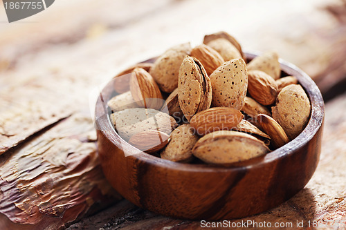 Image of almonds