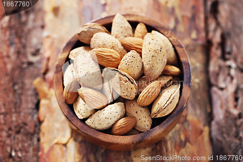 Image of almonds