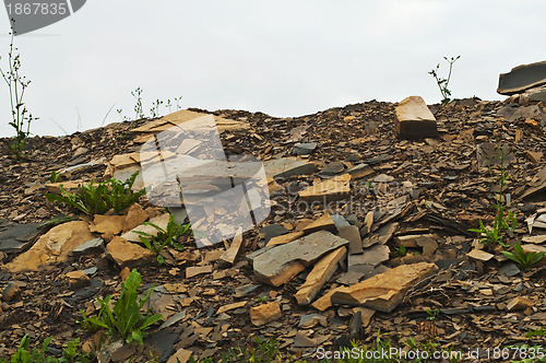 Image of burden dump with cliff