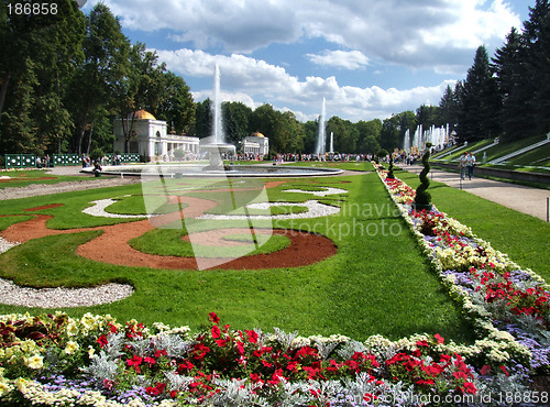 Image of Beautiful garden complex in Peterhof
