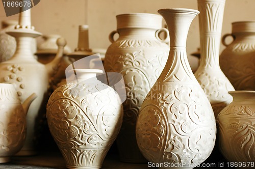 Image of Raw vase and jug