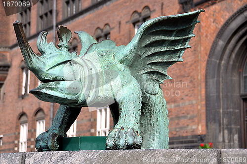 Image of dragon fountain in Copenhagen