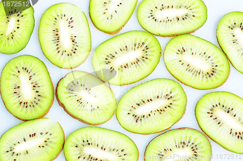 Image of Slices of kiwi fruits