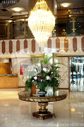 Image of Master centerpiece at hotels lobby