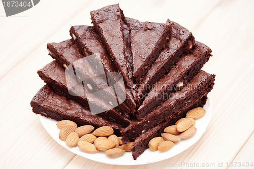 Image of brownie with almonds 