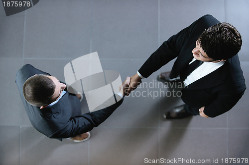 Image of business people making deal
