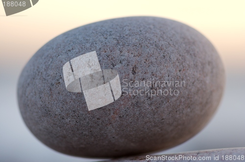 Image of A round rock.