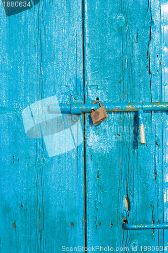 Image of Door and padlock