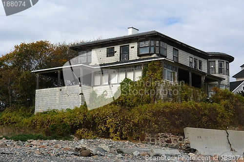 Image of old abandoned beach house