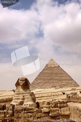 Image of Sphinx and the Great Pyramid