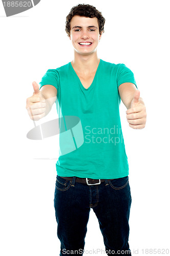 Image of Guy showing thumbs up, arms stretched out