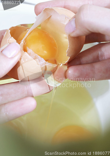 Image of Broken eggs 