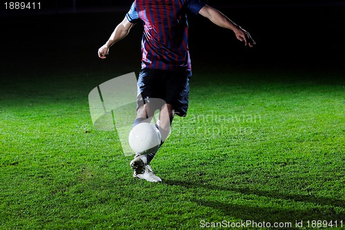 Image of football player in action