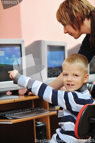 Image of it education with children in school