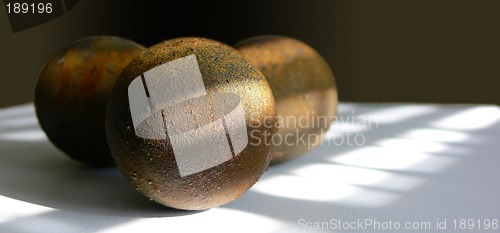 Image of Rusty Egg Trio 2