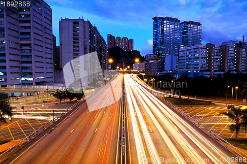 Image of traffic in urban at night