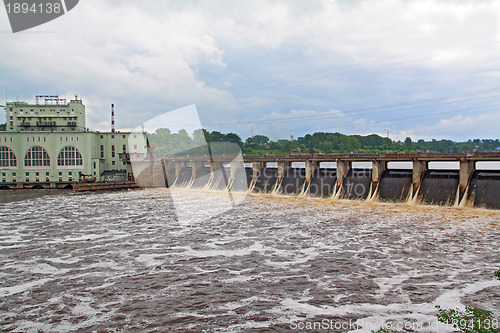 Image of dam 