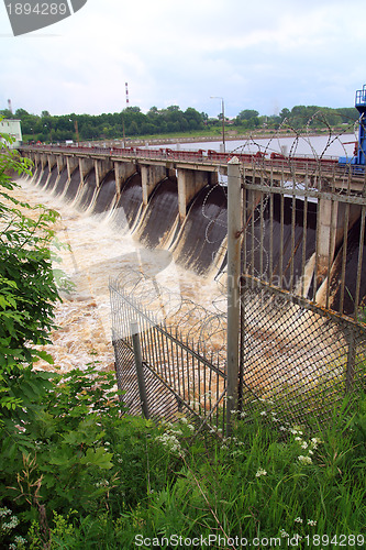 Image of dam