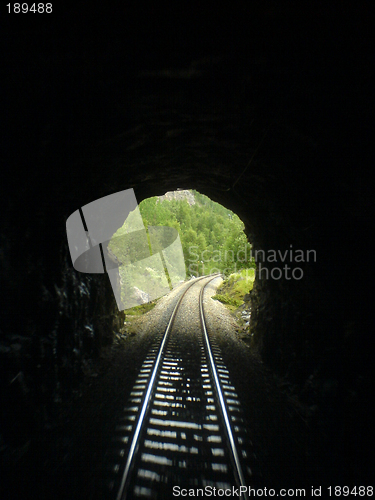 Image of train tunnel