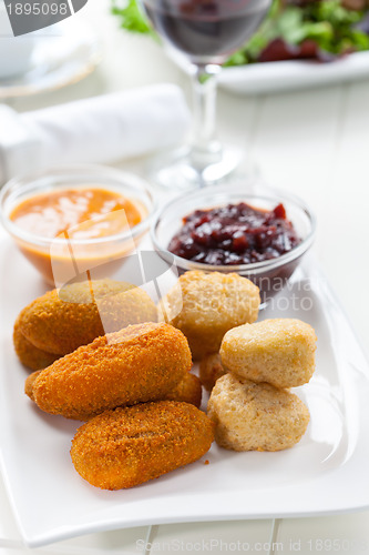 Image of Cheese sticks with chutney