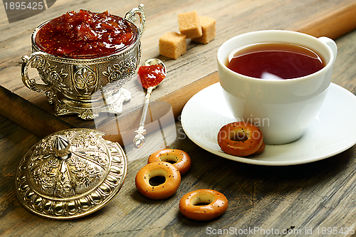 Image of Tea with fig jam.