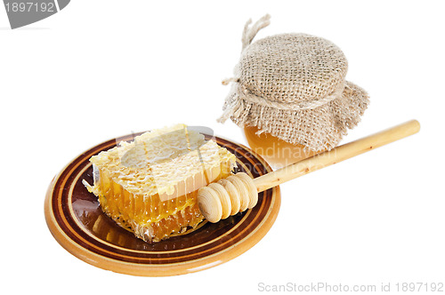 Image of honeycomb  on plate 