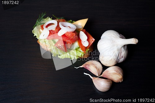 Image of Toast with vegetables