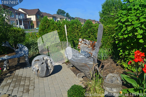 Image of Nice decorated front yard.