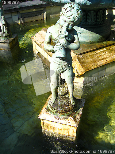 Image of Statue of the boy with a fountain