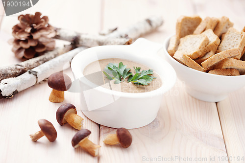 Image of mushroom cream