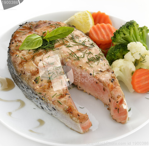 Image of Slice Of Salmon And Vegetables