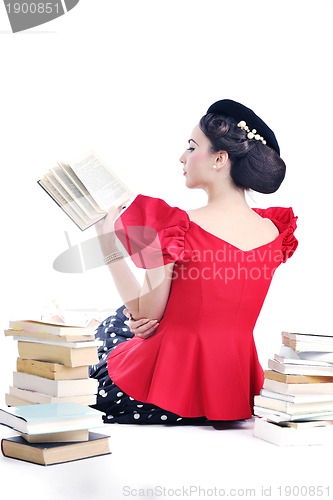 Image of beautiful young woman read book