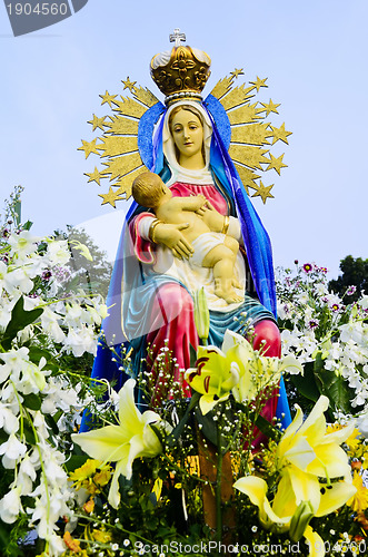Image of Queen Mary with Child Jesus