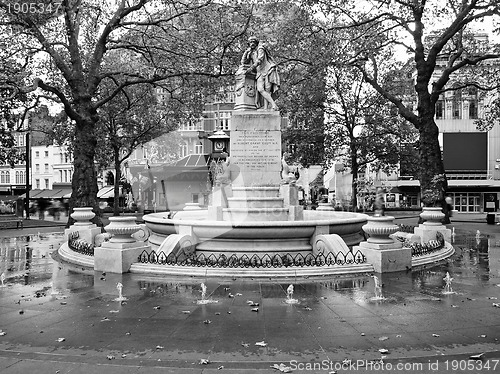 Image of Shakespeare statue