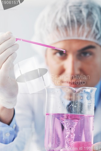 Image of doctor scientist in labaratory