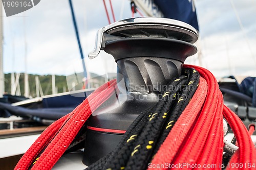 Image of winch in sailboat