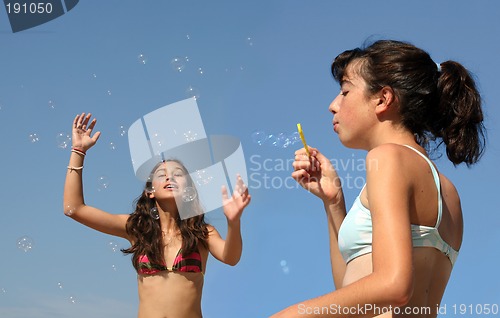 Image of Girls with bubbles