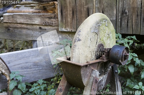 Image of old, used grinding stone