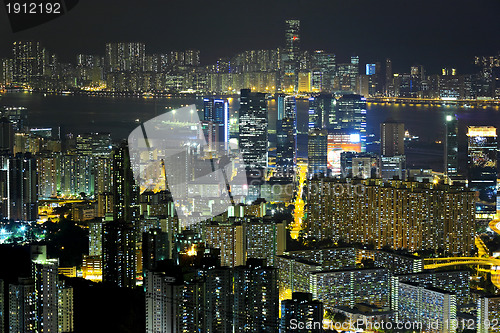 Image of Hong Kong with crowded buildings at night 