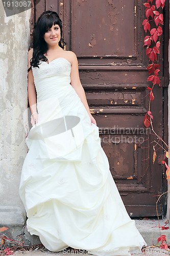 Image of Young girl in the wedding dress