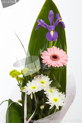 Image of fresh flower bouquet with gerber