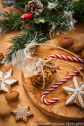 Image of Christmas nut and chocolate cookies