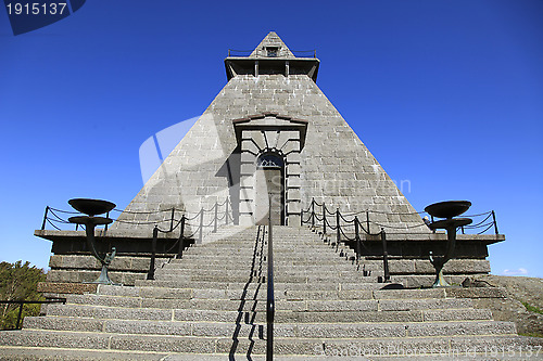 Image of Memorial Hall in Stavern.