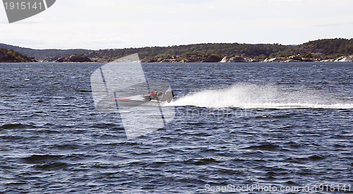 Image of Small speed boat.