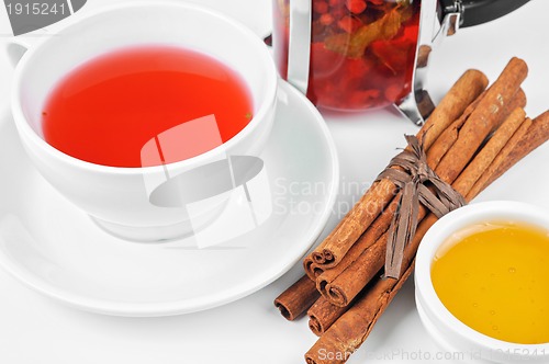 Image of berries  tea