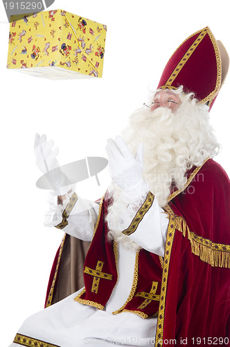 Image of Sinterklaas and present