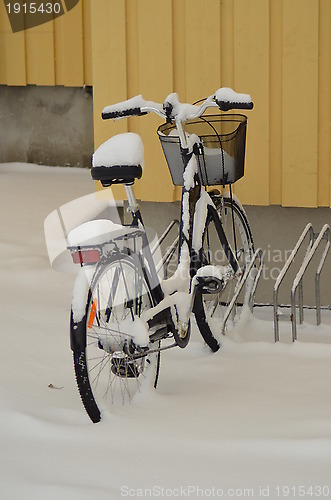 Image of Bike in snow