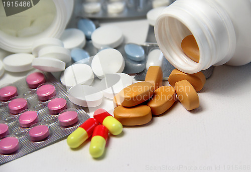 Image of Pills and tablets