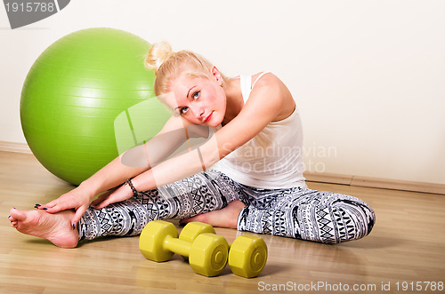 Image of a young woman engages in aerobics 